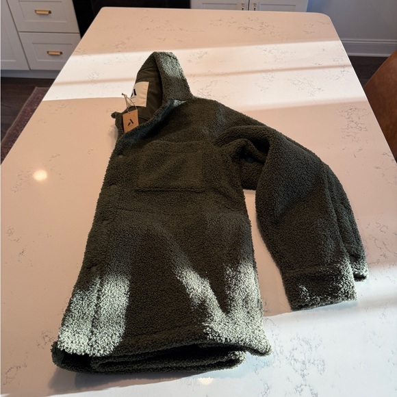 Olive Green Sherpa Jacket NWT - Picture 4 of 9